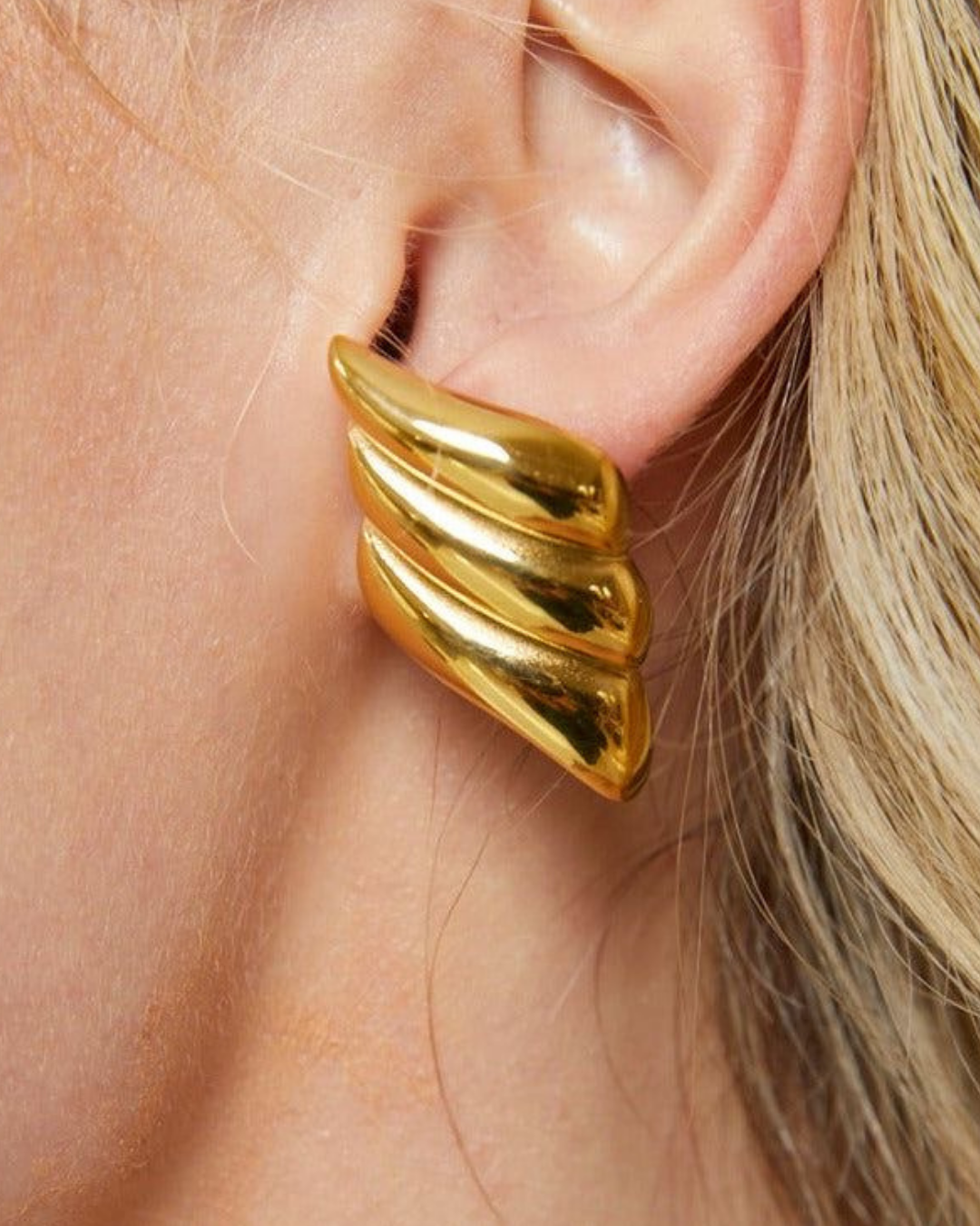 Rome Stud Earrings in Gold