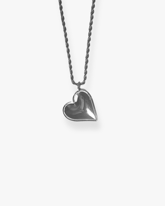 Mi Corazón Necklace in Silver