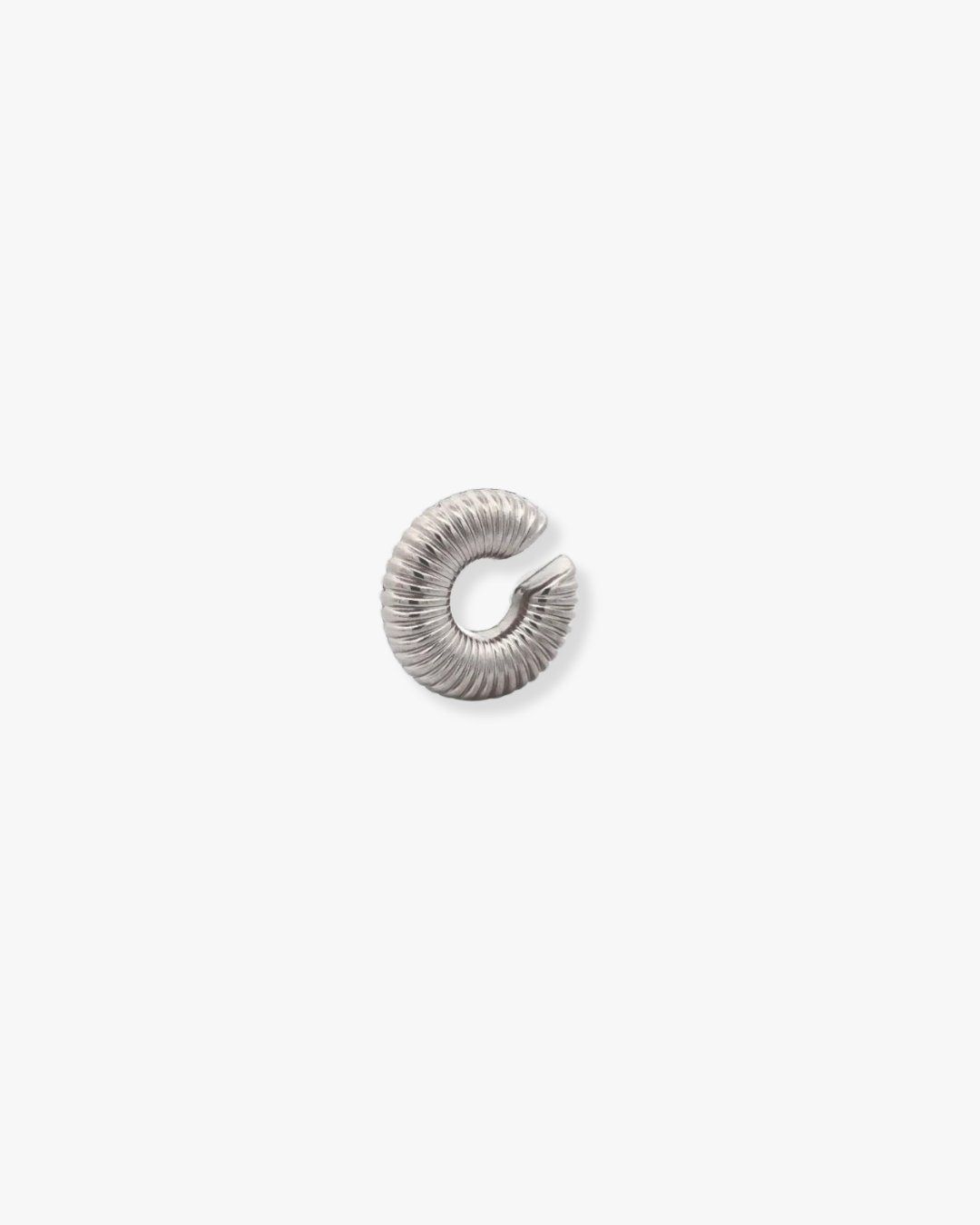 Amara Ribbed Earcuff in Silver