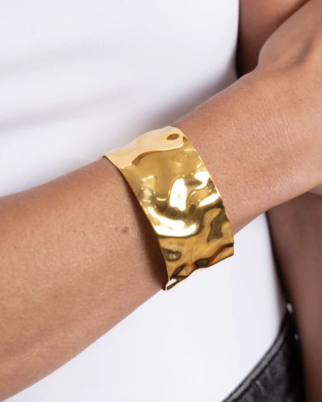 Sahara Hammered Cuff in Gold