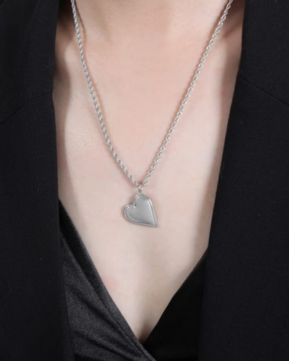 Cuore Necklace