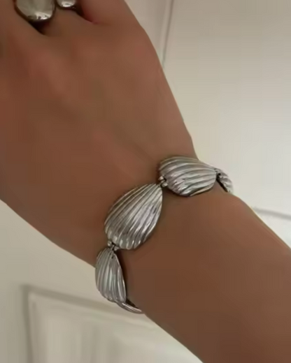 Siren Seashell Bracelet in Silver